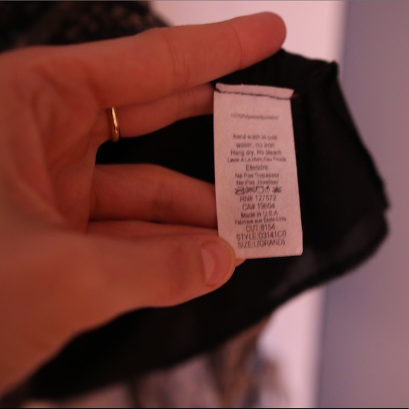 Dress ruffle - Picture 5 of 5